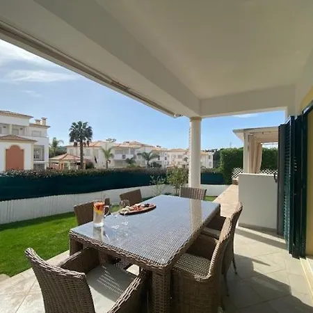Harvey Villa Albufeira